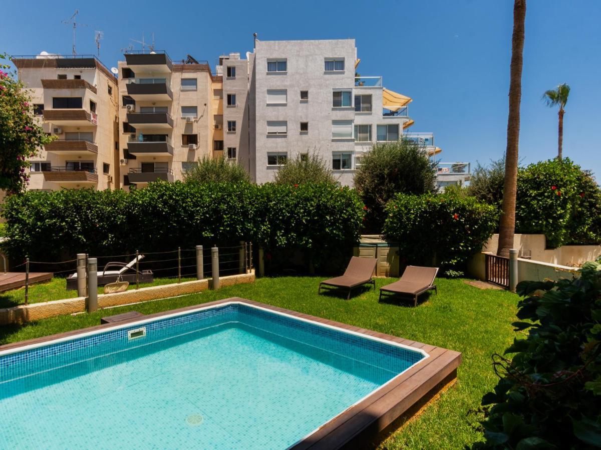Sanders Ermitage On The Beach - Delightful 1-Bedroom Apartment With Sea View Limassol Exteriör bild