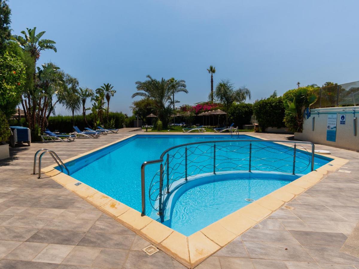 Sanders Ermitage On The Beach - Delightful 1-Bedroom Apartment With Sea View Limassol Exteriör bild