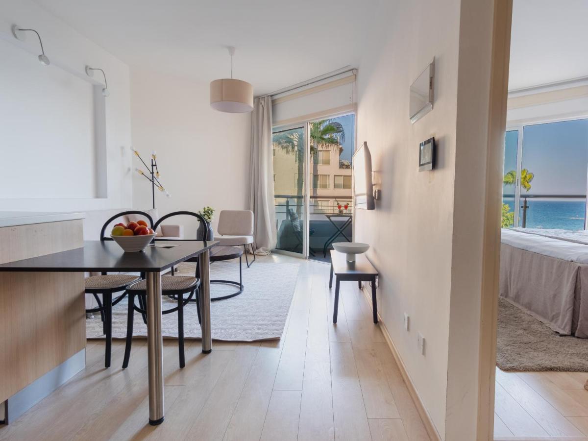 Sanders Ermitage On The Beach - Delightful 1-Bedroom Apartment With Sea View Limassol Exteriör bild